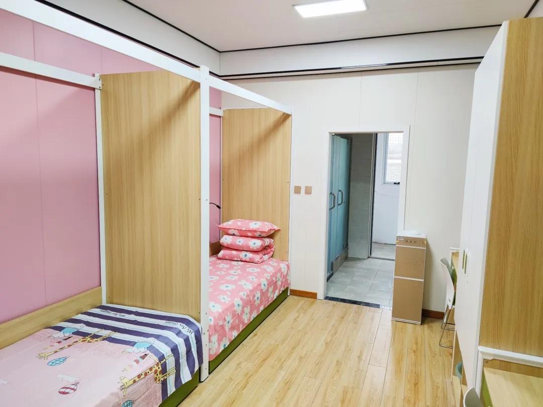 启贤住宿书院宿舍环境(双人间)