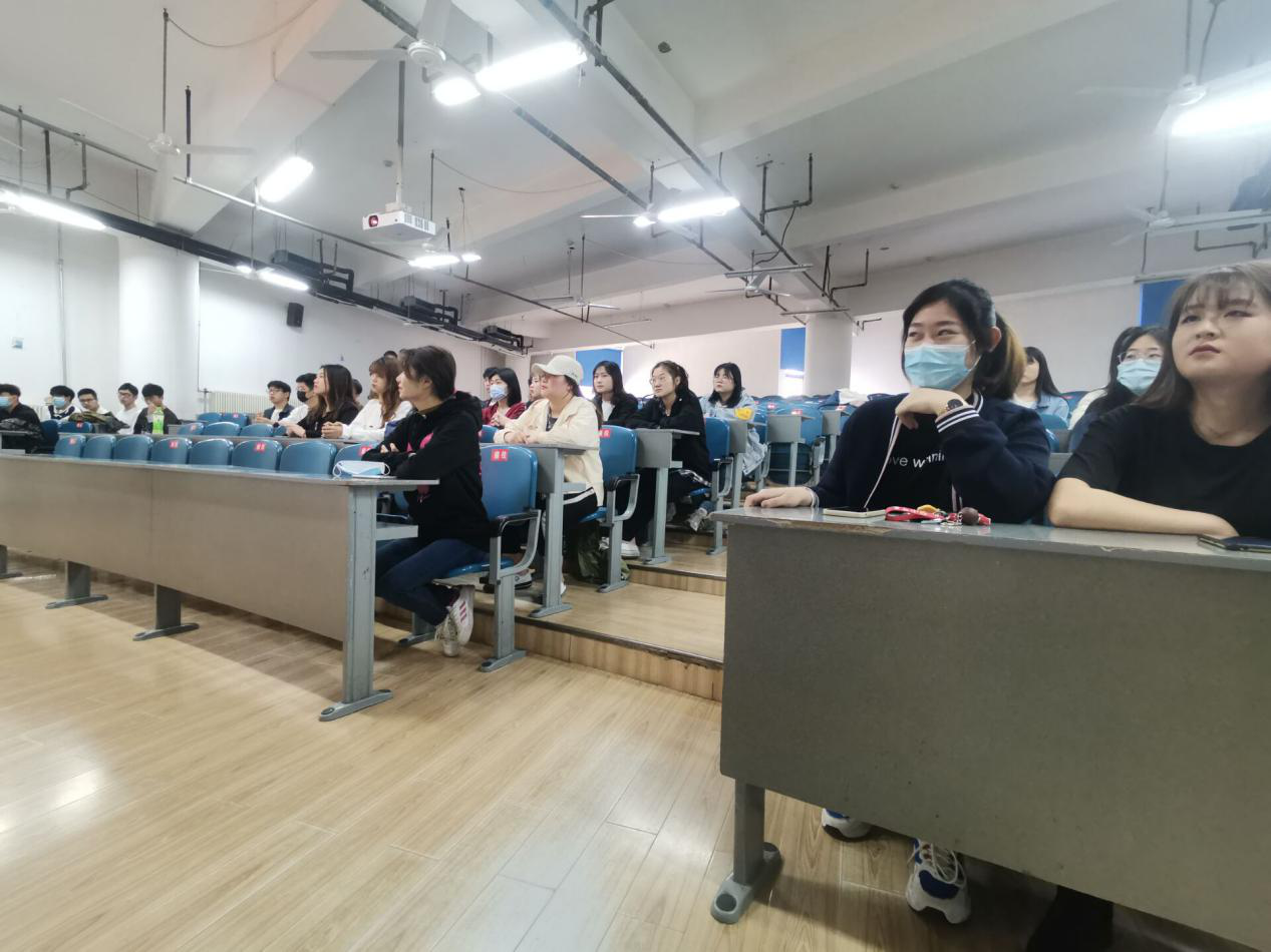 寰宇住宿书院分团委兼学生会开展学习培训第四讲 (2).png 寰宇住宿书院分团委兼学生会开展学习培训第四讲 (2).png