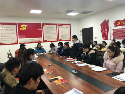 学生发言.jpg