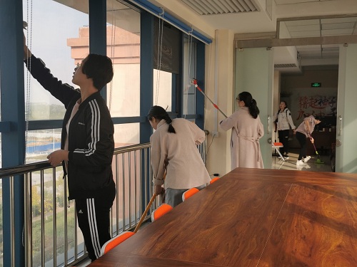 学生第三党支部.jpg
