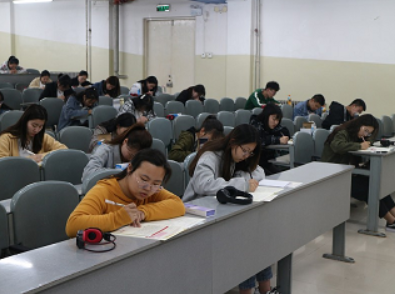 校学生四级模拟考试1.png 校学生四级模拟考试1.png
