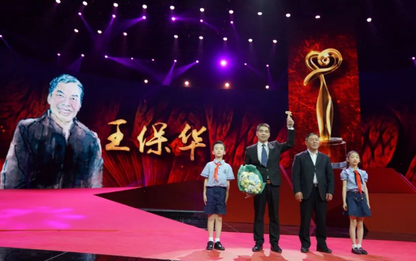 微信图片_20190422104645.jpg 微信图片_20190422104645.jpg
