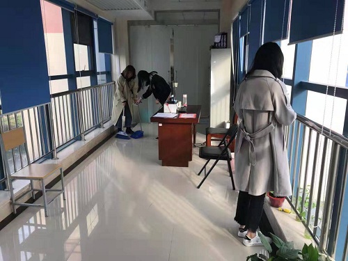 学生第一党支部.jpg