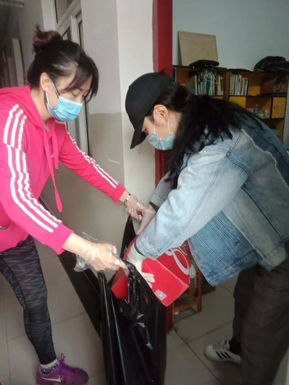 知行书院卫生整理图片1.jpg 知行书院卫生整理图片1.jpg