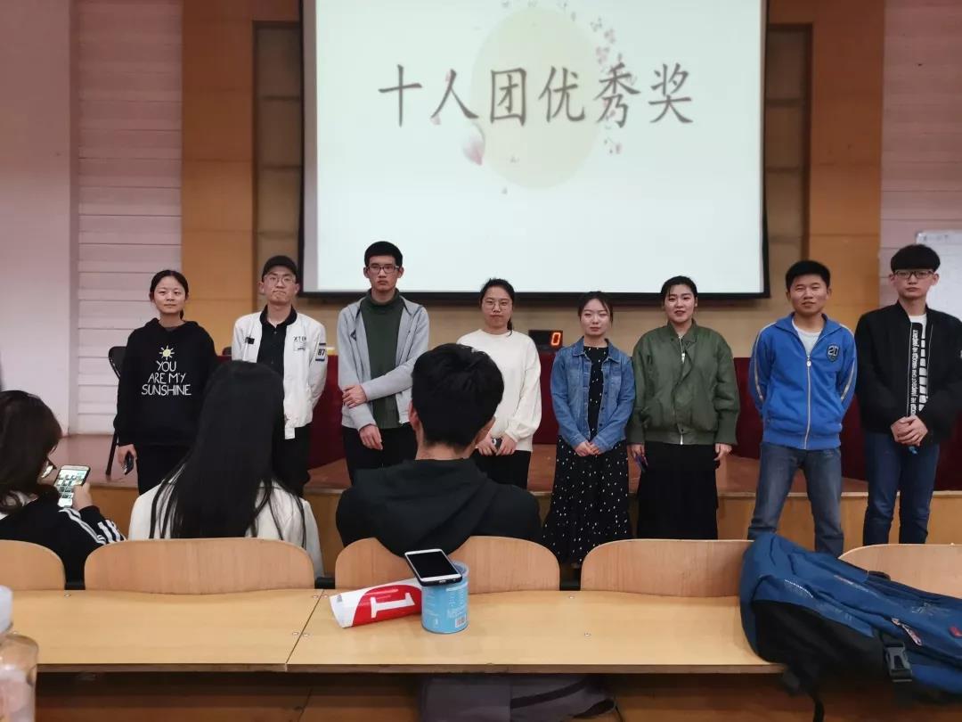 离开教室打开了好久发上班地方.jpg 离开教室打开了好久发上班地方.jpg