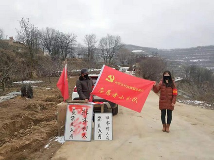 何建芳1.jpg