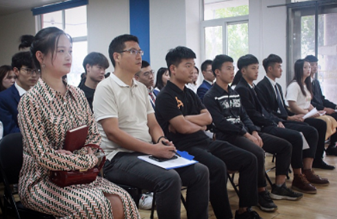 博艺住宿书院干部大会2.png 博艺住宿书院干部大会2.png